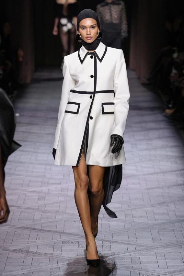 مجموعة Nina Ricci لربيع وصيف 2025 في باريس