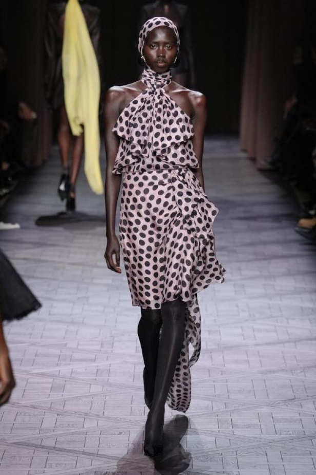 مجموعة Nina Ricci لربيع وصيف 2025 في باريس