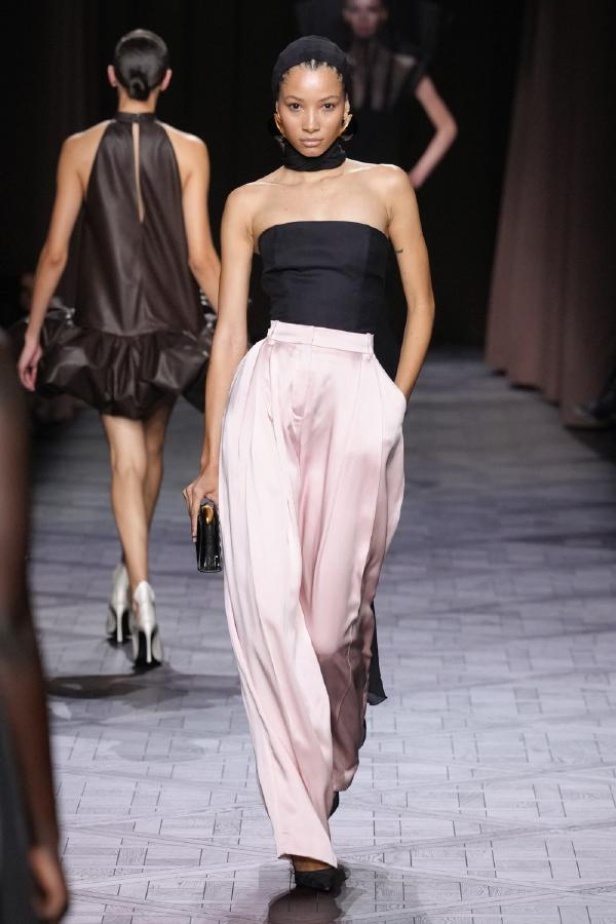 مجموعة Nina Ricci لربيع وصيف 2025 في باريس