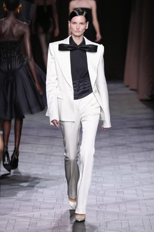 مجموعة Nina Ricci لربيع وصيف 2025 في باريس