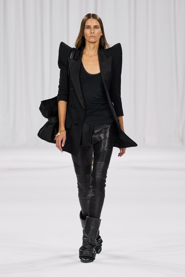 عودة إلى الجذور في مجموعة بالمان لربيع 2025