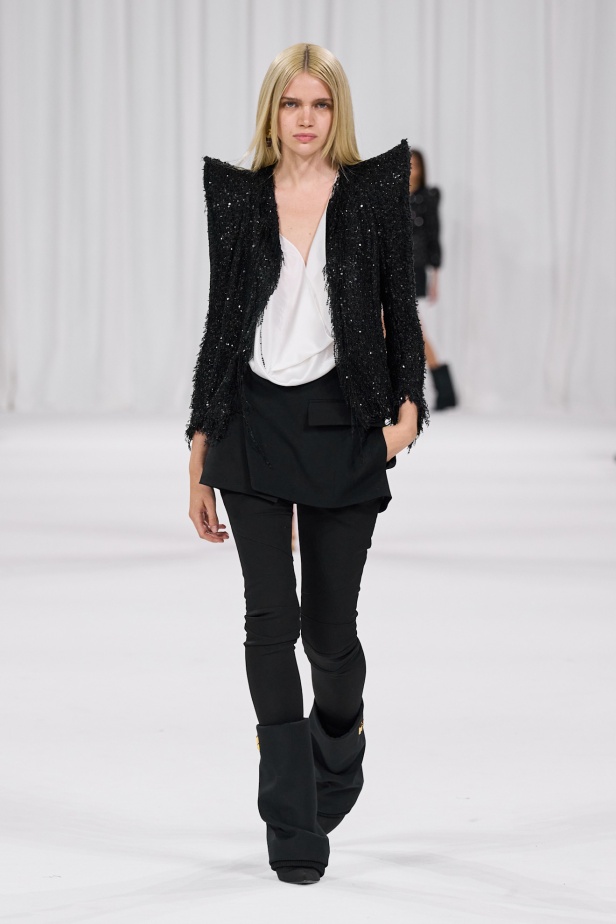 عودة إلى الجذور في مجموعة بالمان لربيع 2025