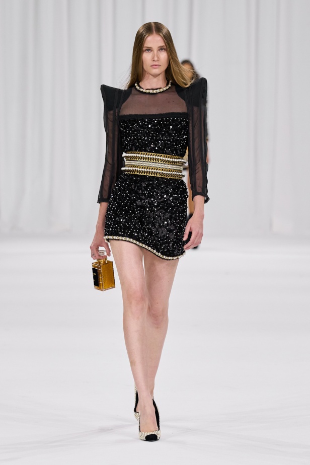 عودة إلى الجذور في مجموعة بالمان لربيع 2025