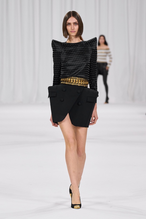 عودة إلى الجذور في مجموعة بالمان لربيع 2025