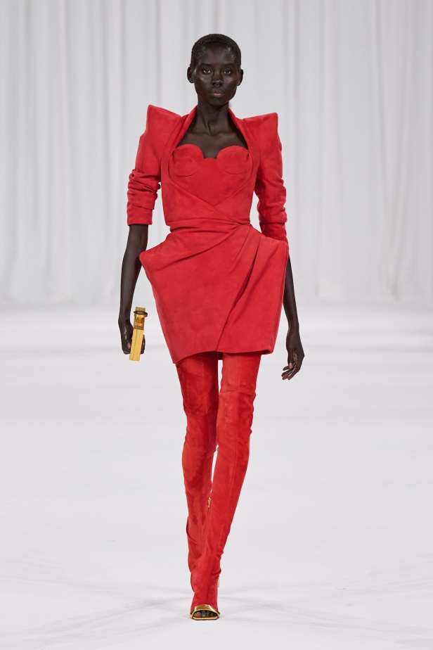 عودة إلى الجذور في مجموعة بالمان لربيع 2025