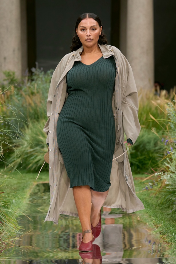 مجموعة Out of Office من Boss لربيع وصيف 2025