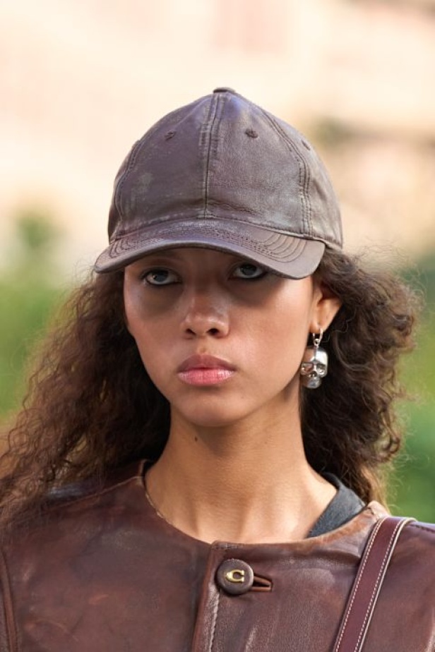 مجموعة Coach لربيع وصيف 2025