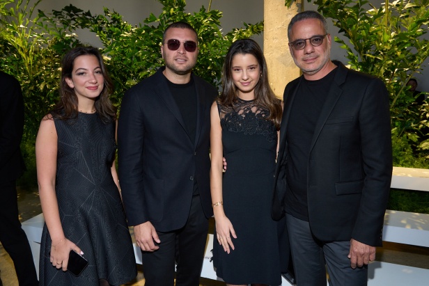 مجموعة ايلي صعب تسافر بنا إلى صحراء السافانا الساحرة