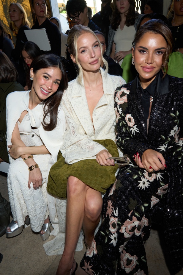 مجموعة ايلي صعب تسافر بنا إلى صحراء السافانا الساحرة