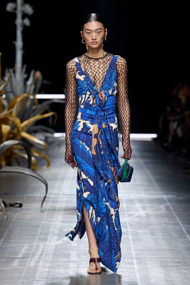 مجموعة Etro لربيع وصيف 2025