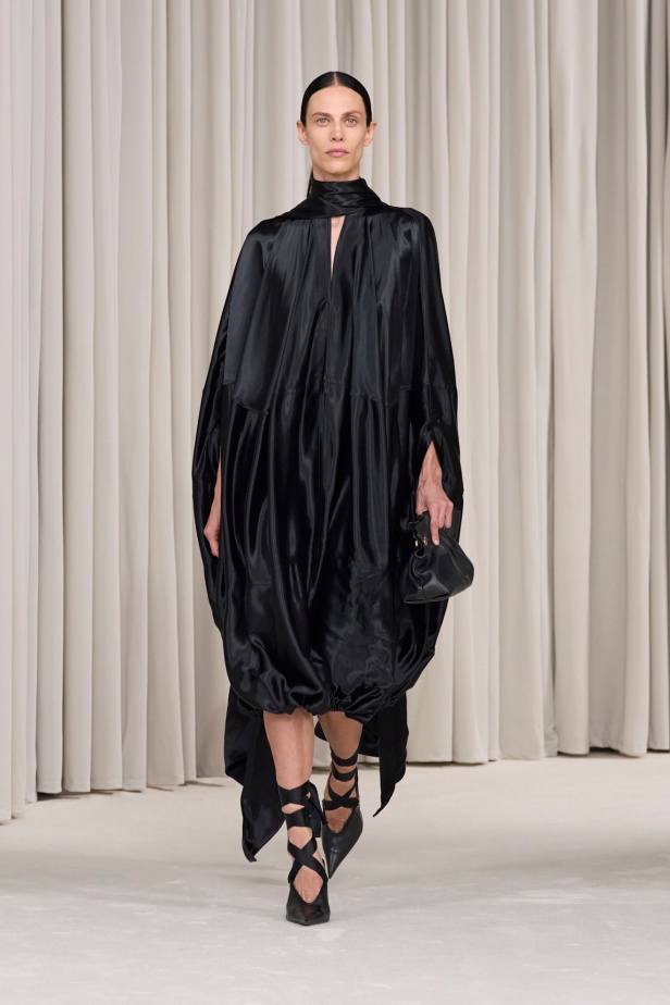 مجموعة Ferragamo ربيع و صيف 2025