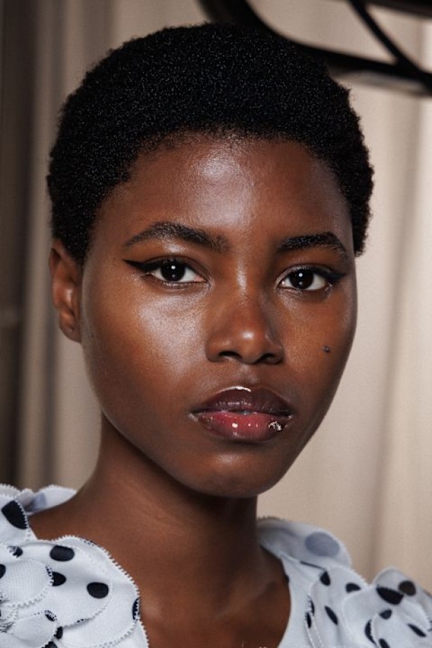 عرض أزياء Carolina Herrera لربيع وصيف 2024-2025