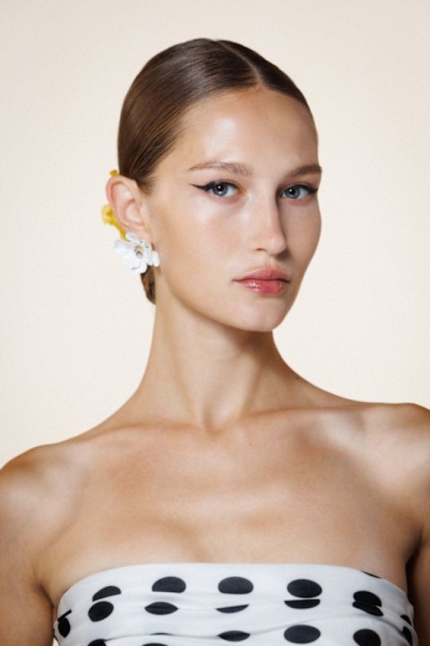 عرض أزياء Carolina Herrera لربيع وصيف 2024-2025