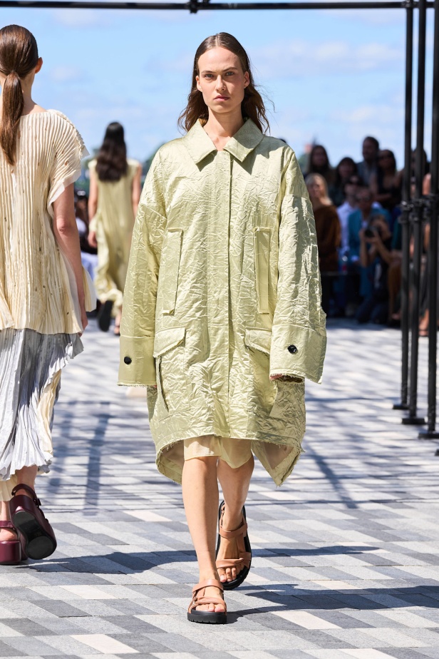 مجموعة Jason Wu لربيع 2025