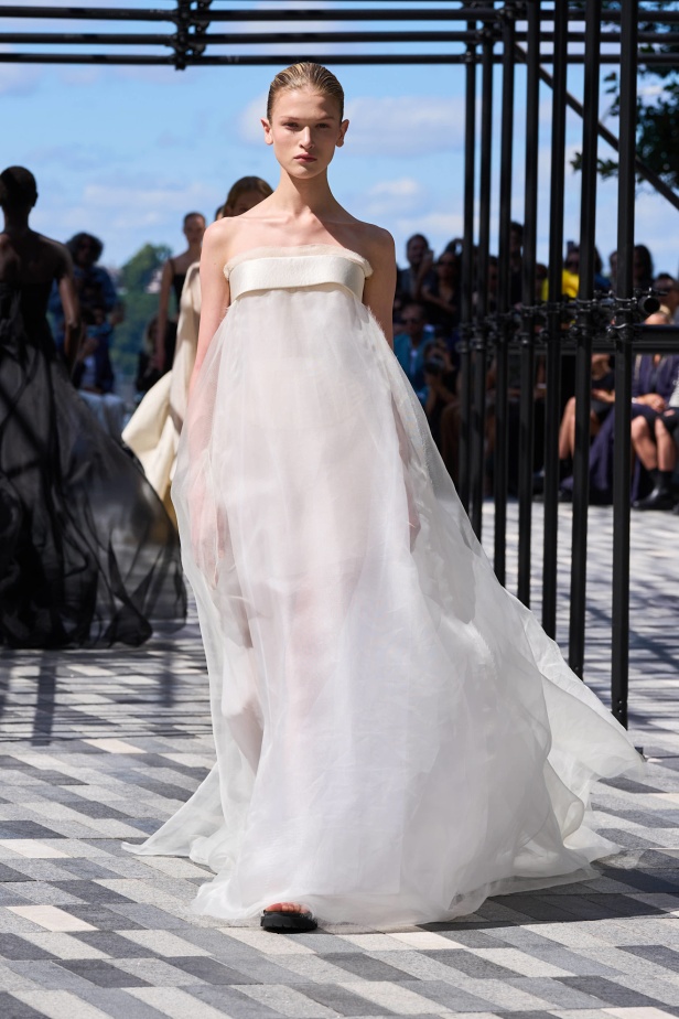 مجموعة Jason Wu لربيع 2025