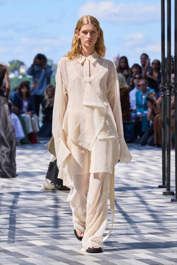 مجموعة Jason Wu لربيع 2025