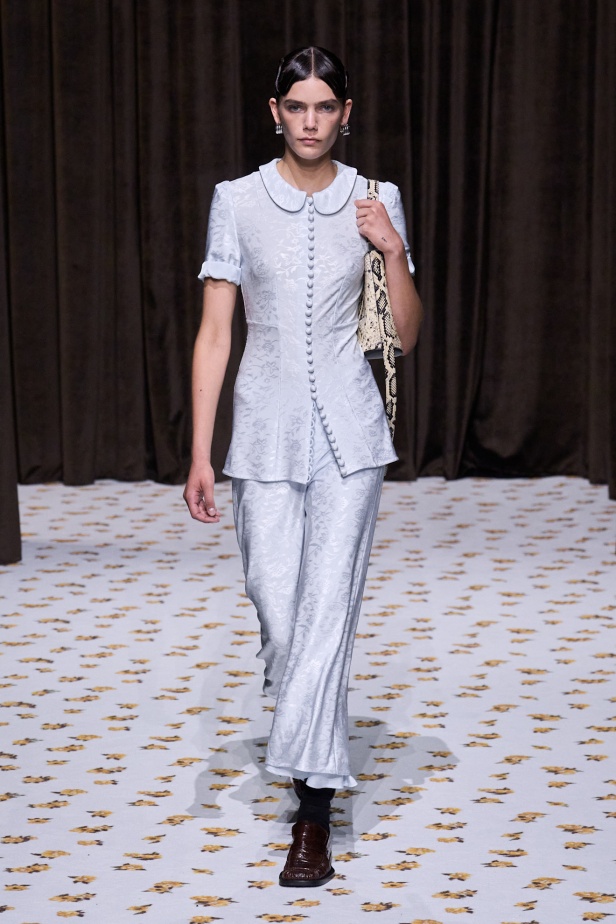 مجموعة Jil Sander ربيع و صيف 2025 للملابس الجاهزة