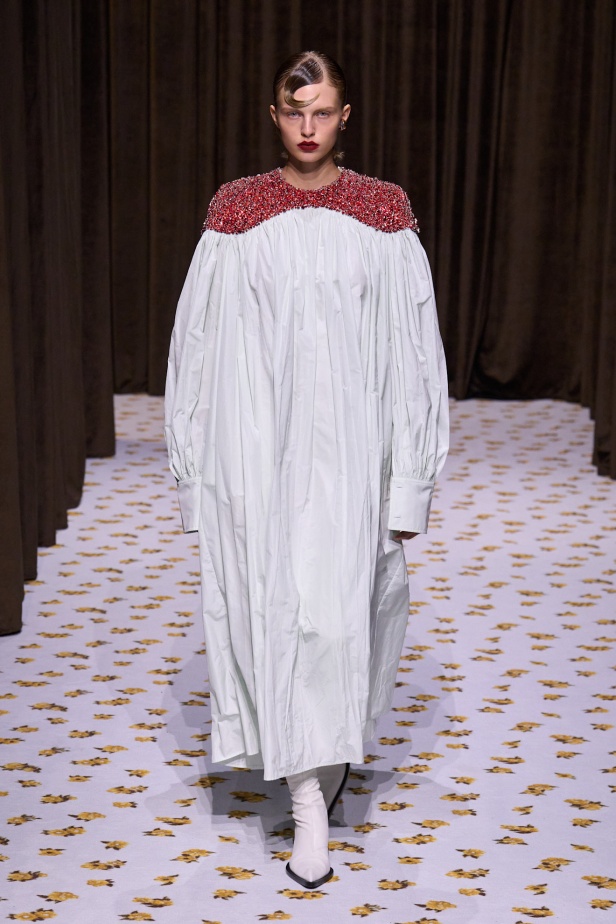 مجموعة Jil Sander ربيع و صيف 2025 للملابس الجاهزة