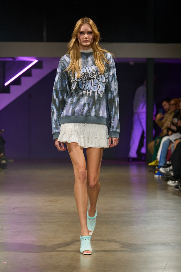 مجموعة Mark Fast لربيع وصيف 2025 في لندن