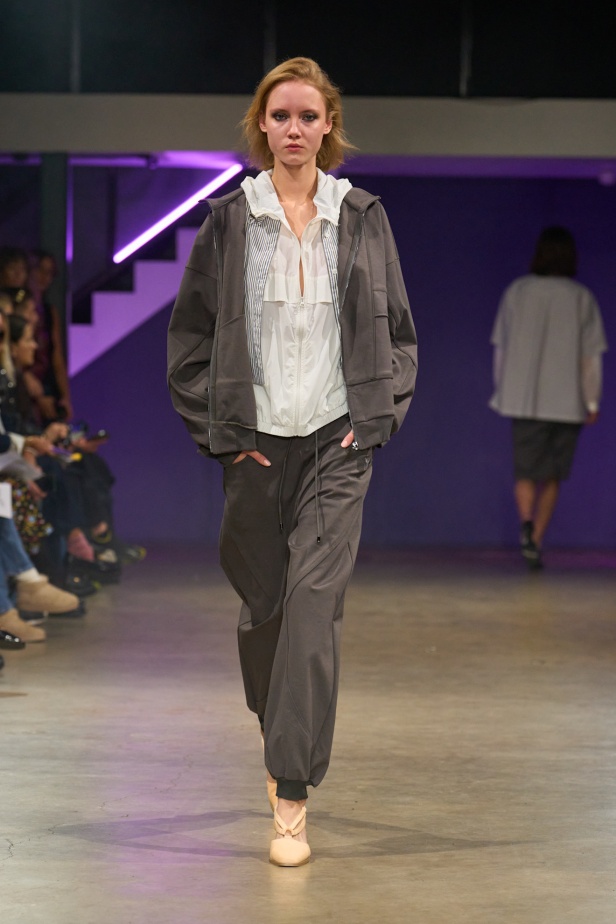 مجموعة Mark Fast لربيع وصيف 2025 في لندن