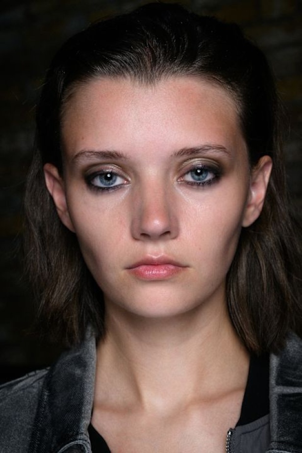 مجموعة Mark Fast لربيع وصيف 2025 في لندن