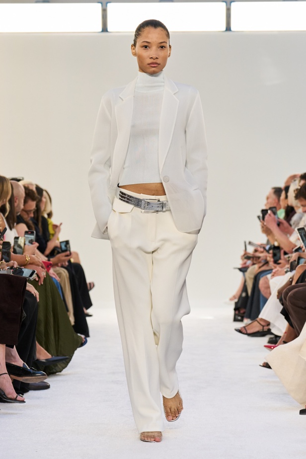 مجموعة Brandon Maxwell لربيع وصيف 2025