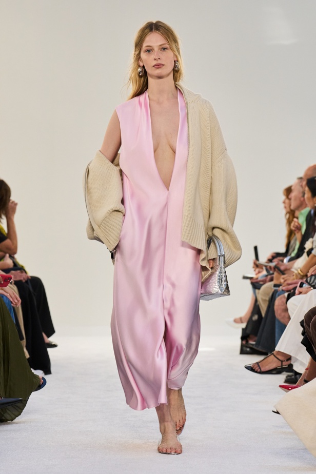 مجموعة Brandon Maxwell لربيع وصيف 2025