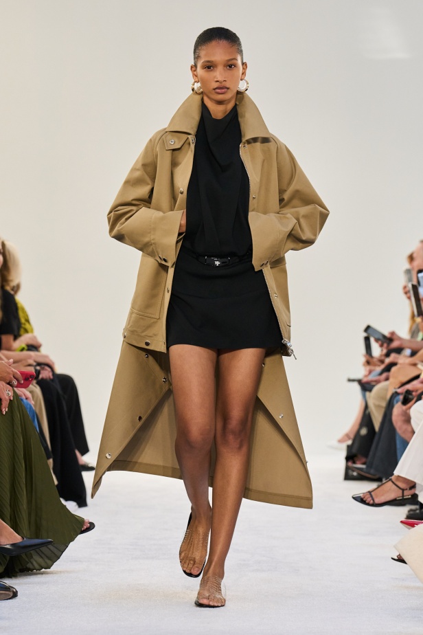 مجموعة Brandon Maxwell لربيع وصيف 2025