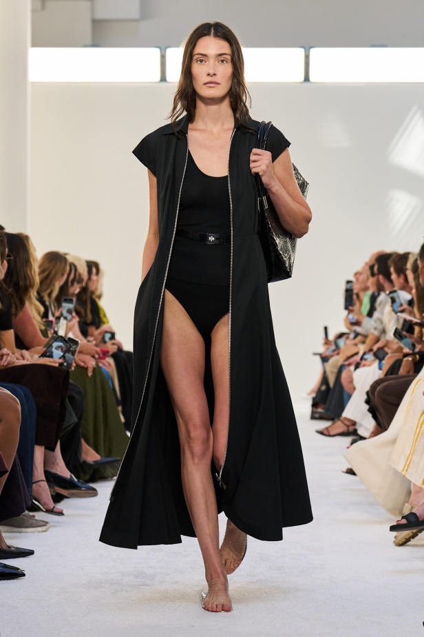 مجموعة Brandon Maxwell لربيع وصيف 2025
