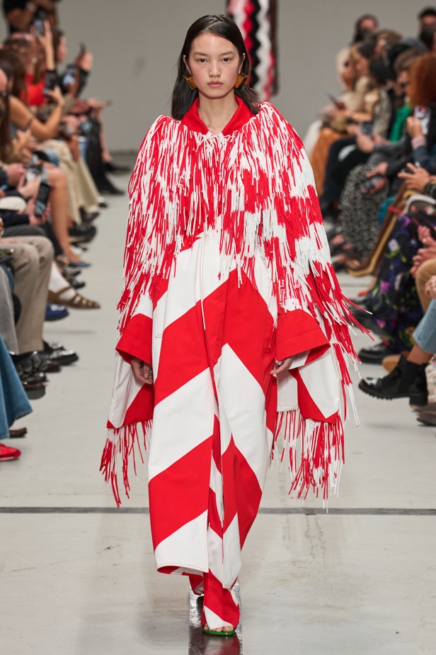 مجموعة Missoni لربيع وصيف 2025 في ميلانو.