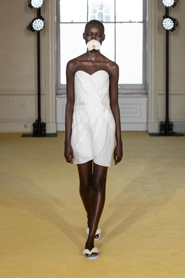 مجموعة ربيع وصيف 2025 من Noon By Noor