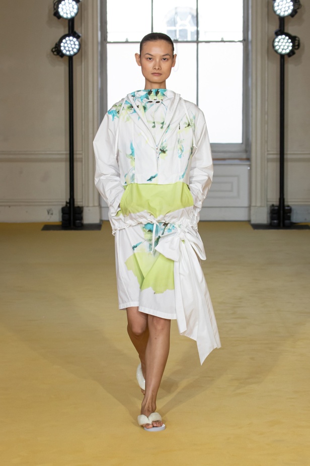 مجموعة ربيع وصيف 2025 من Noon By Noor