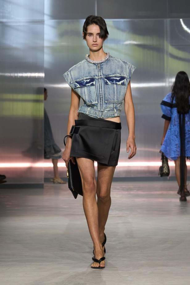 مجموعة 3.1 Phillip Lim ربيع و صيف 2025 