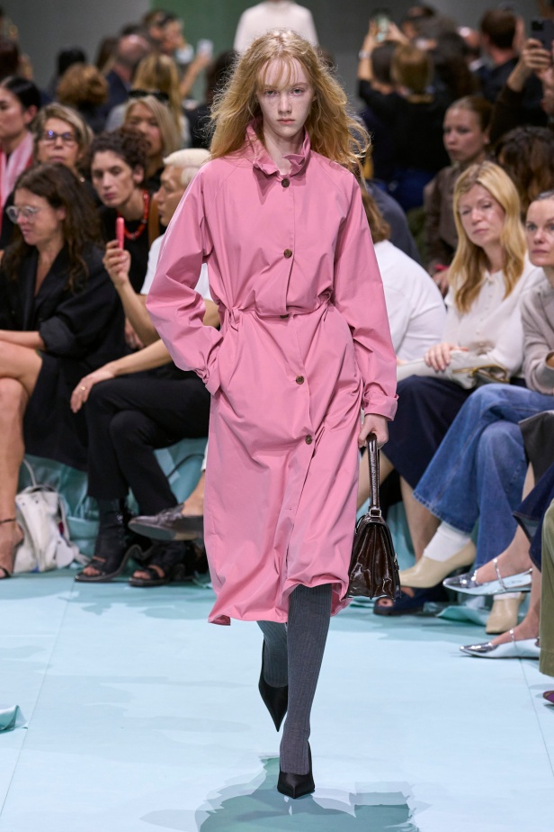 مجموعة PRADA ربيع و صيف 2025