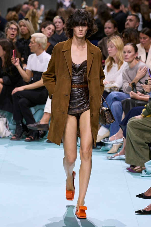 مجموعة PRADA ربيع و صيف 2025