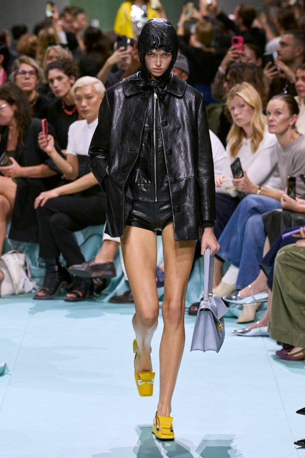 مجموعة PRADA ربيع و صيف 2025