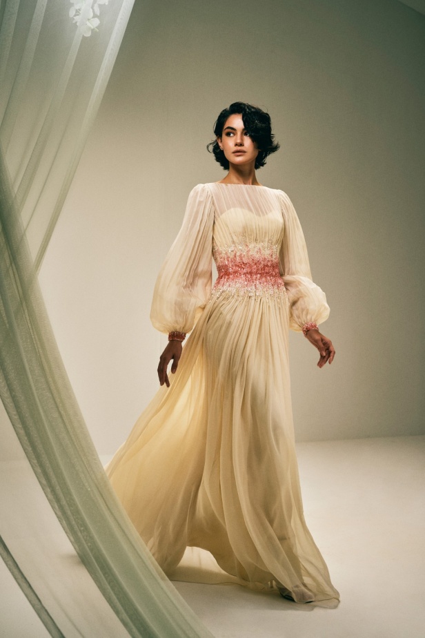 مجموعة رامي العلي لربيع وصيف 2025 تجسيد لفكرة البداية الجديدة بأسلوب لا يتأثر بمرور الزمن