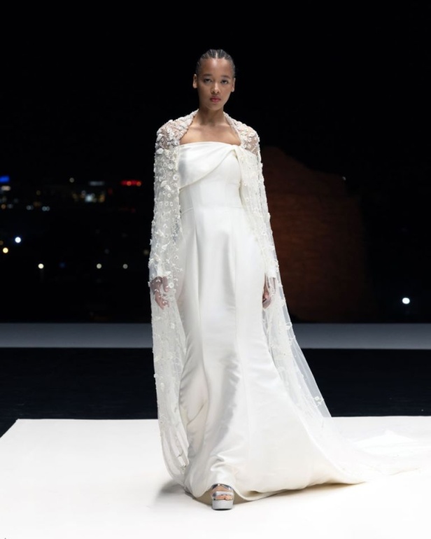 الاحتفاء بالتراث السعودي بشكل معاصر.. تصاميم فساتين الزفاف من المصممة فاطمة العبدالقادر خلال أسبوع الأزياء في الرياض