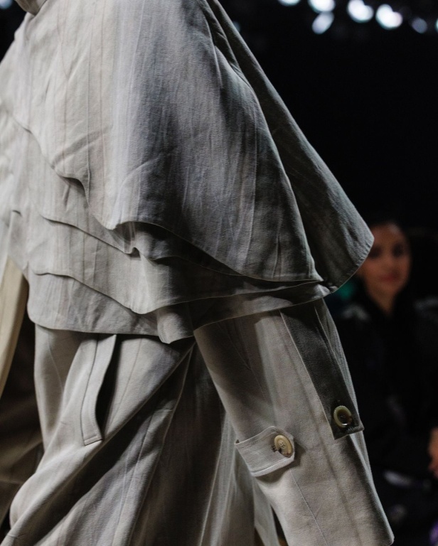 تصاميم معاصرة مبتكرة.. مجموعة المصمم نايف الهايف لعلامة NOBLE & FRESH في أسبوع الأزياء في الرياض