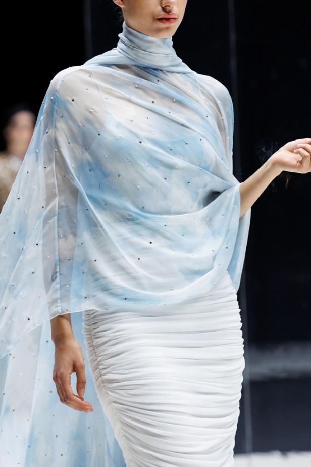 رحلة البحث عن الحب..  مجموعة "أوتيل دو حكايات" من Atelier Hekayat ضمن عروض أسبوع الأزياء في الرياض 