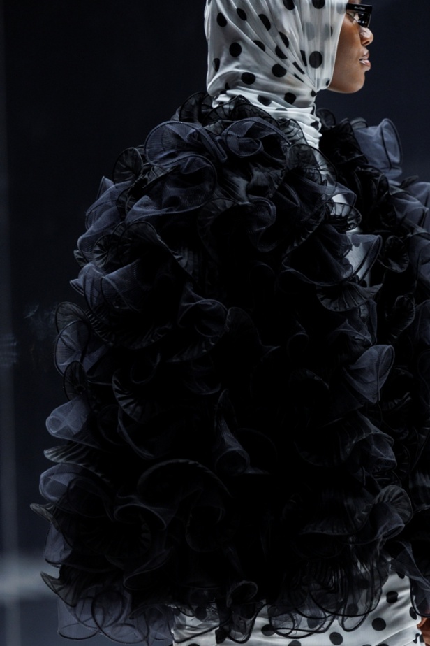 رحلة البحث عن الحب..  مجموعة "أوتيل دو حكايات" من Atelier Hekayat ضمن عروض أسبوع الأزياء في الرياض 