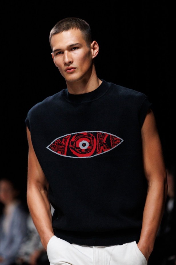 علامة AWAKEN تقدّم مجموعة أزياء عصرية مع لمسة فنية فريدة من نوعها