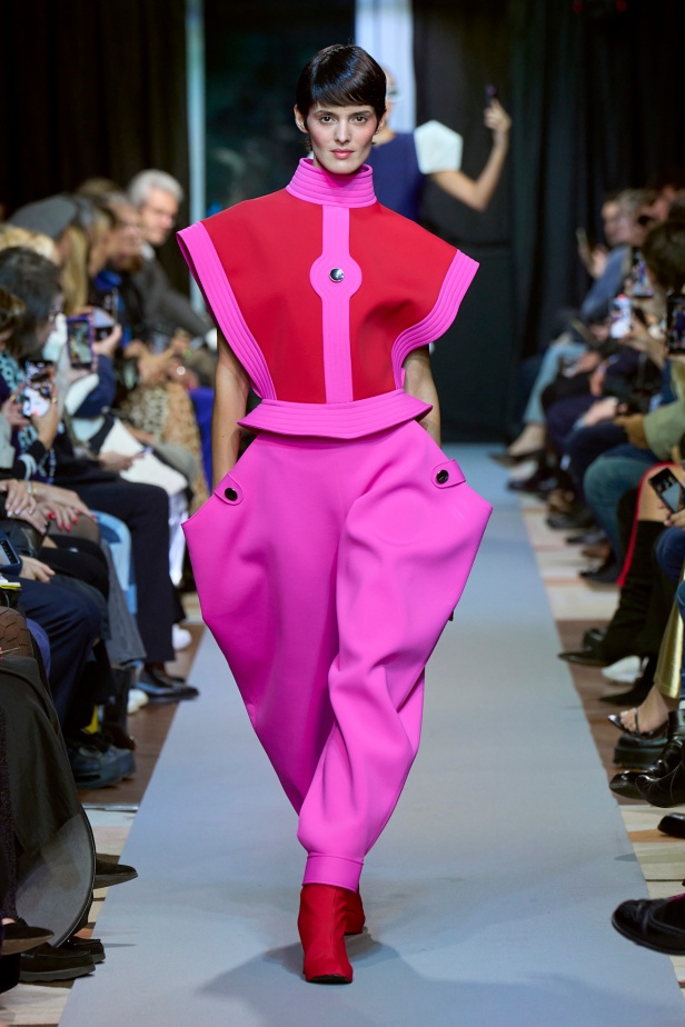 مجموعة Pierre Cardin ربيع و صيف 2025 للملابس الجاهزة