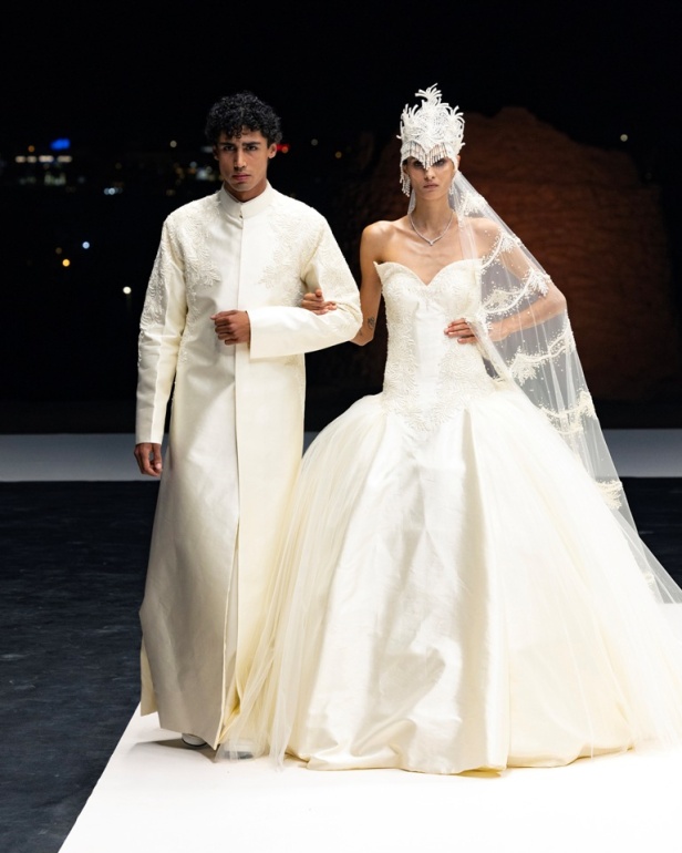 مجموعة Dar AlHanouf للأزياء الراقية 2025 هي إهداء شاعري وقصيدة تتغنى سطورها بروعة البحر الأحمر 