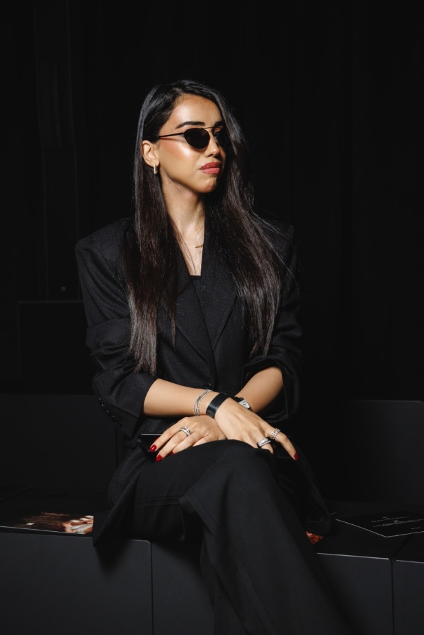 الرقي الخالد واللمسات العصرية.. مجموعة المصمم سعود العجاجي لعلامة MAZROOD في أسبوع الأزياء في الرياض