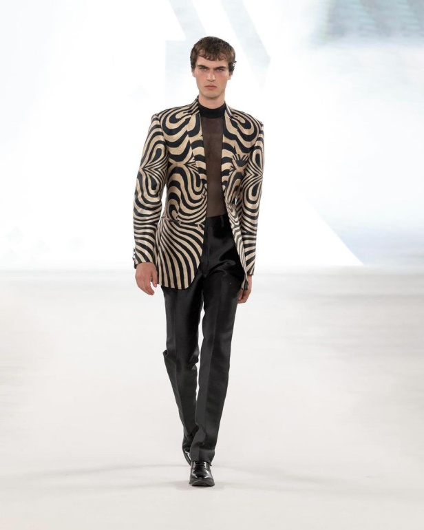 سيمفونية الحياة الفطرية تجسدها علامة "ArAm" في مجموعة "Wild" .. تصاميم مستوحاة من الطبيعة السعودية