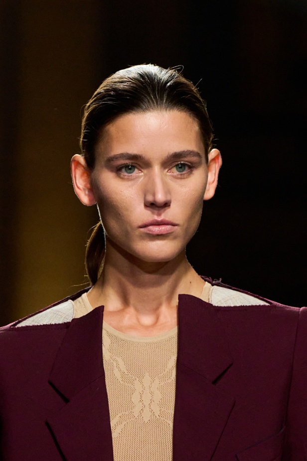 مجموعة Victoria Beckham لربيع وصيف 2025