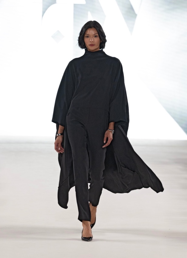 سعف النخيل يتراقص بأناقة.. أباديا تجسد الأصالة في تصاميم ريزورت 2025 في أسبوع الأزياء في الرياض