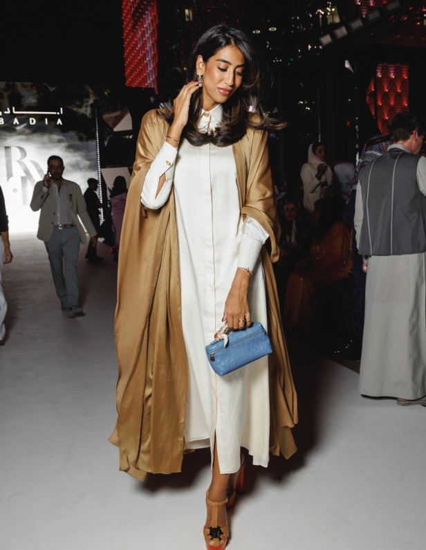 سعف النخيل يتراقص بأناقة.. أباديا تجسد الأصالة في تصاميم ريزورت 2025 في أسبوع الأزياء في الرياض