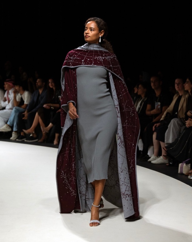  بإلهام من أغنية ليلة خميس .. نورا سليمان تُحيي السحر الكلاسيكي في مجموعة "8 مساءً"